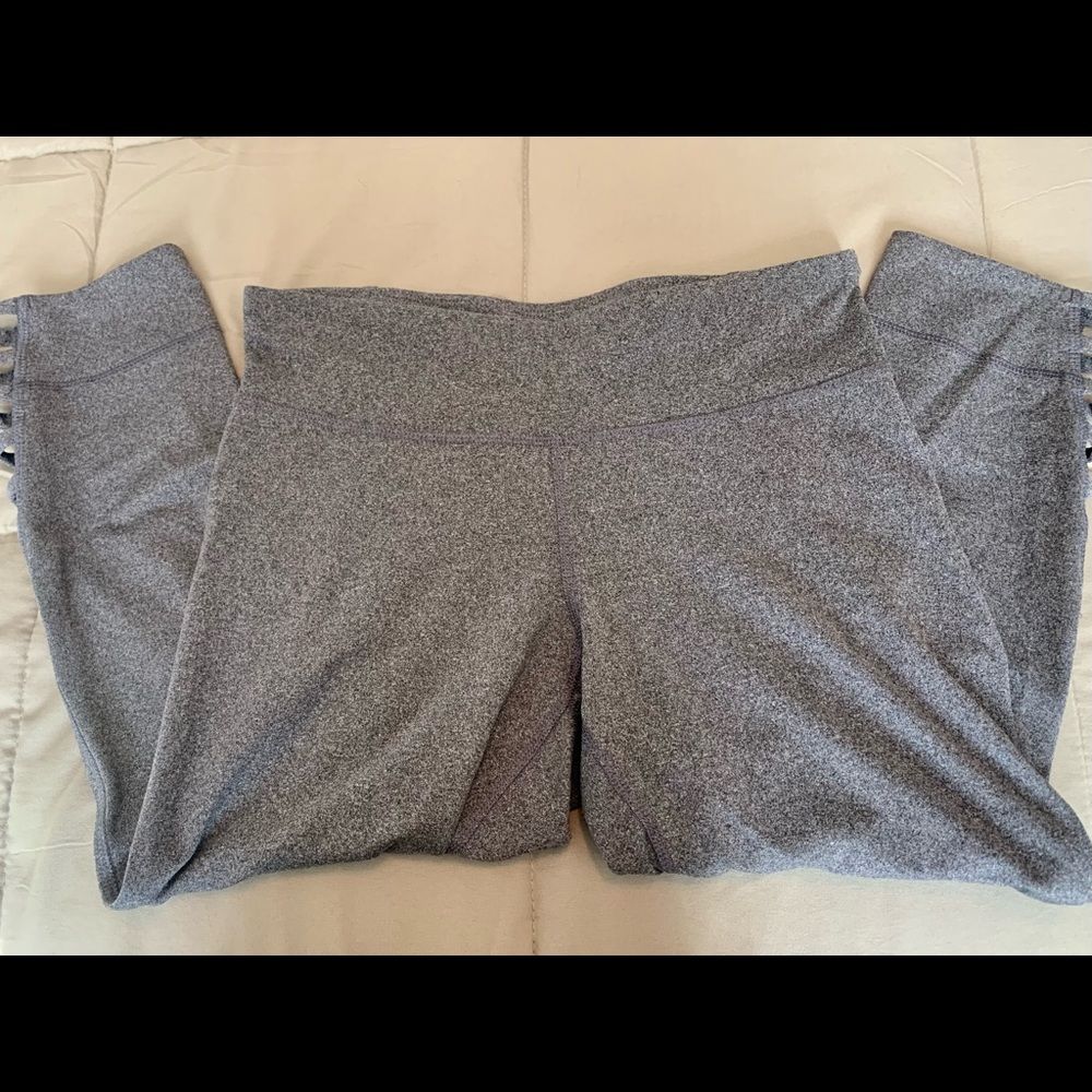 Champion Gray Cropped Leggings, size M